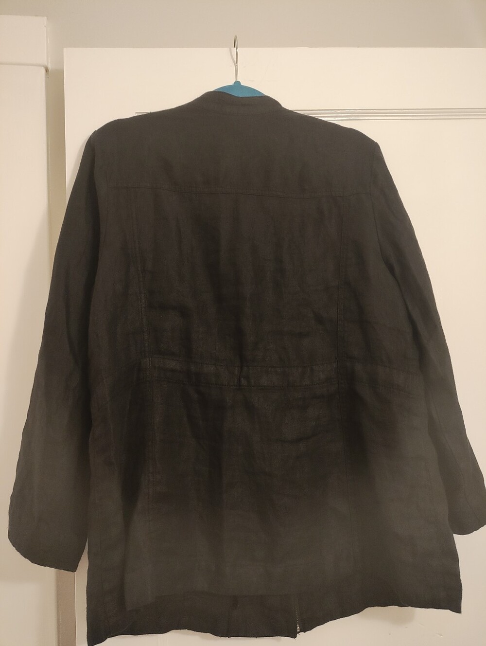 Chico's Size 2 L Black 100% Linen Utility Safari Jacket Belted Gold Hardware - Picture 5 of 5